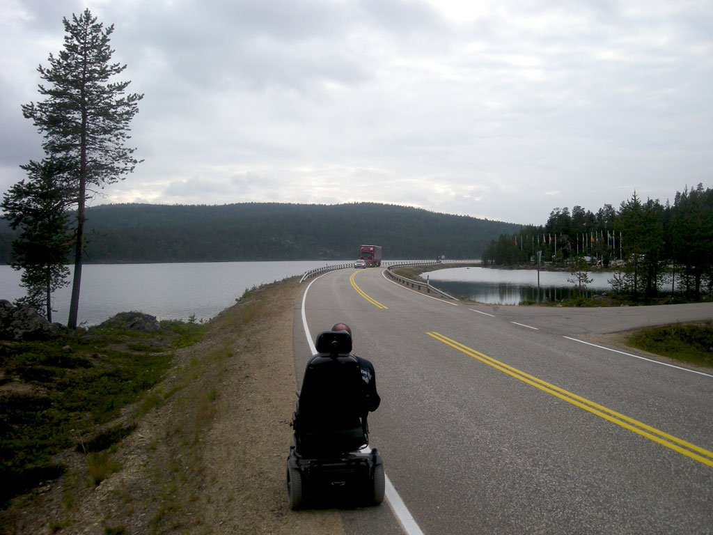 På landevejen i det nordlige Finland