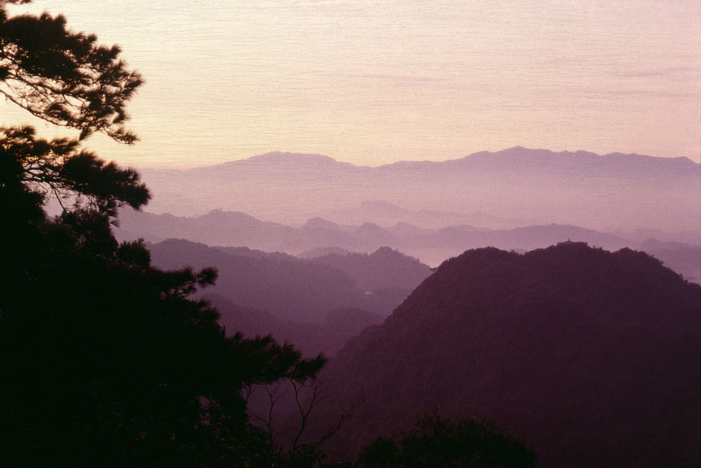 Sunset over Yushan